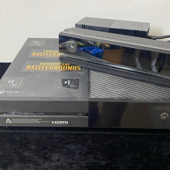Xbox One - Picture 1 of 2